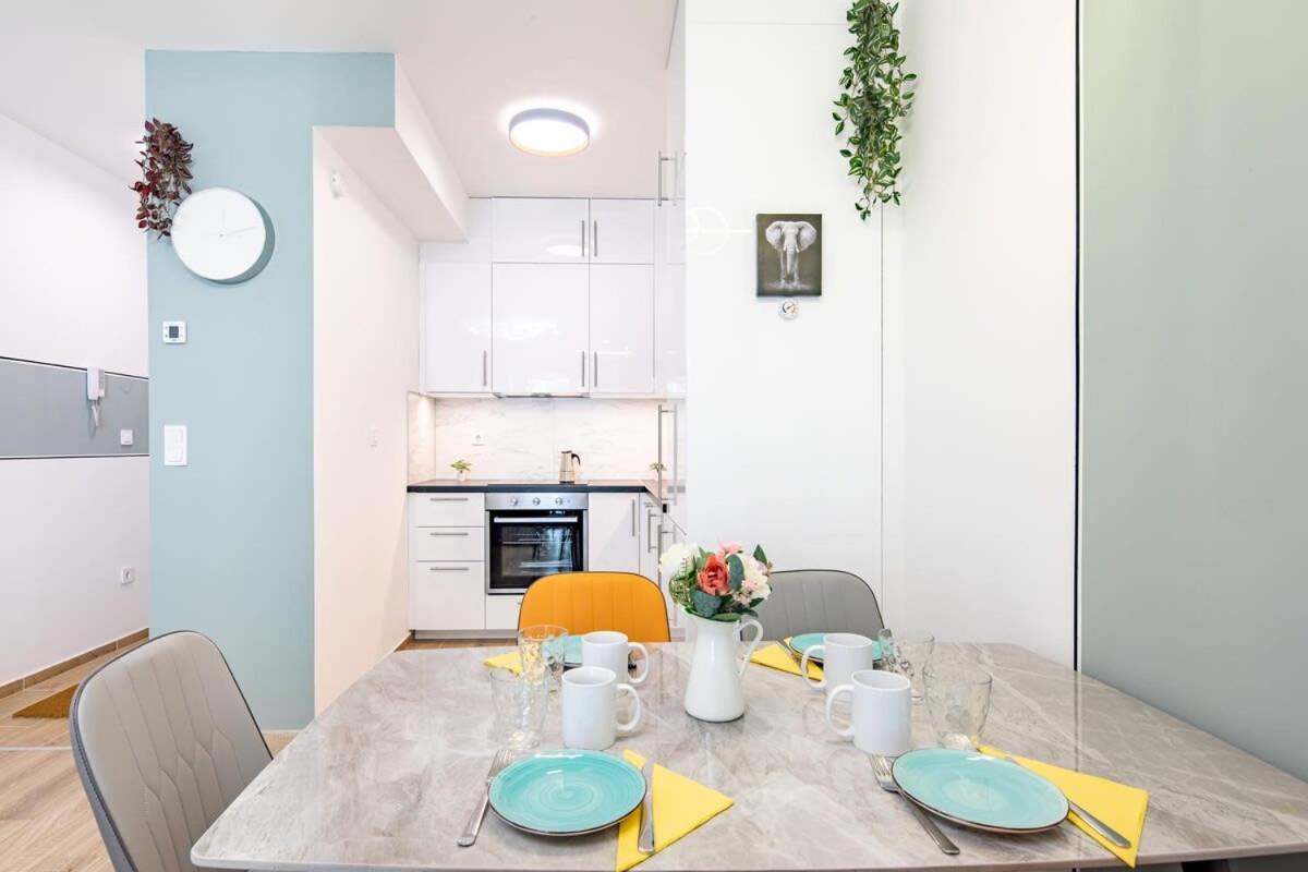 Free Parking - Balcony - Sunny - New Apartment Будапеща Екстериор снимка