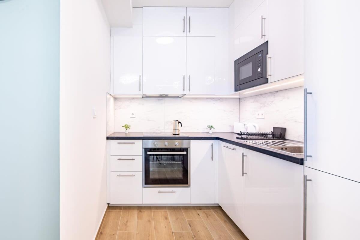 Free Parking - Balcony - Sunny - New Apartment Будапеща Екстериор снимка