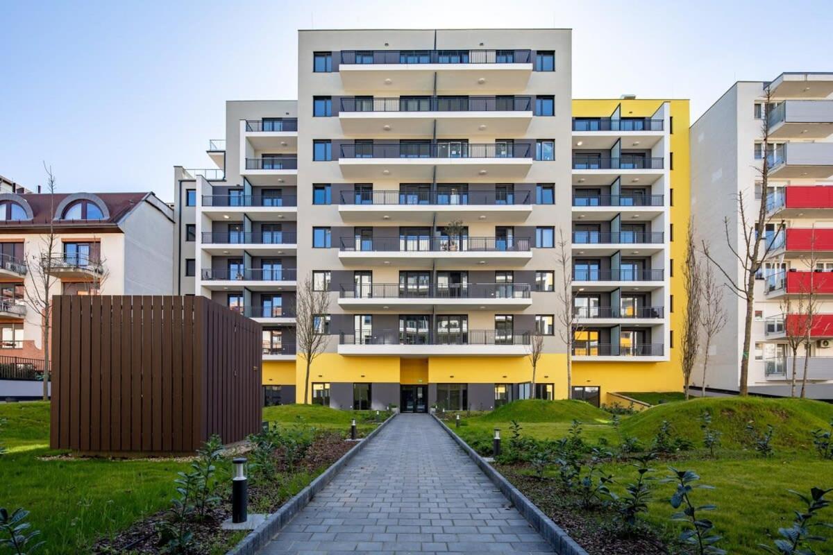 Free Parking - Balcony - Sunny - New Apartment Будапеща Екстериор снимка
